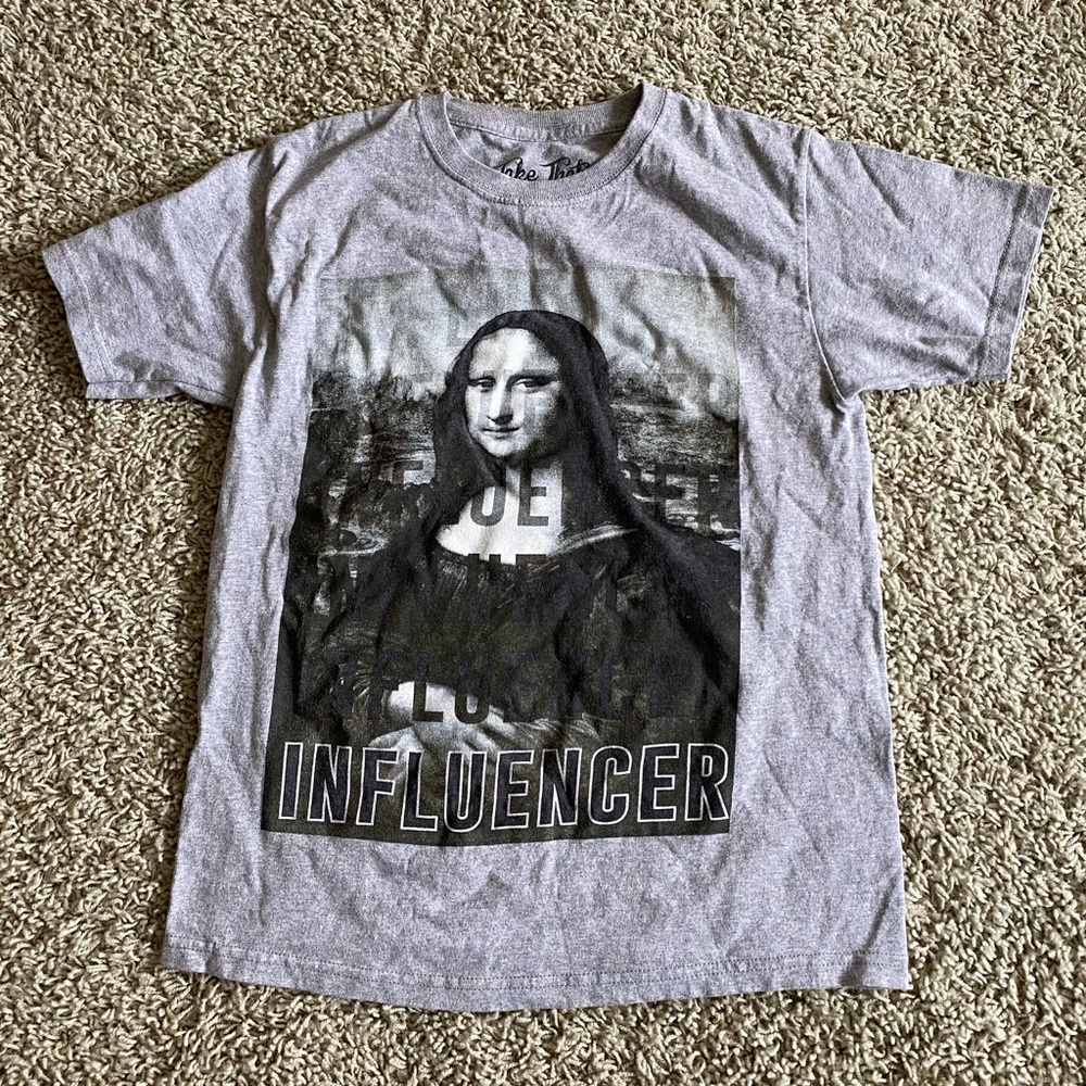 Forever 21 graphic tee